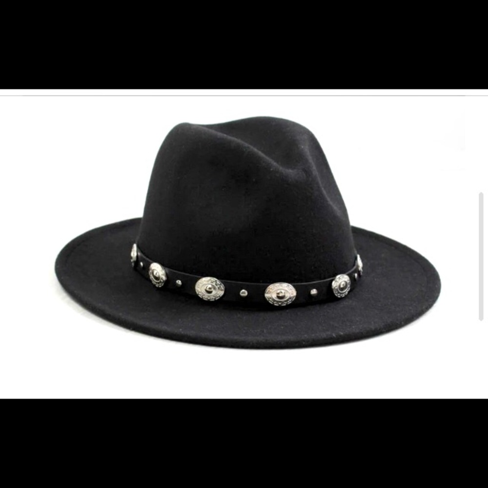 Little lies brand concho hat